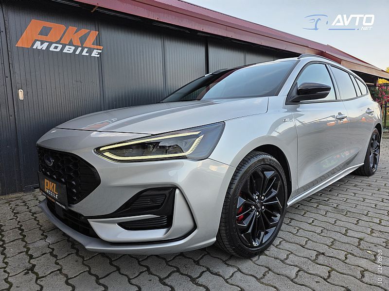 Ford Focus 1.0 EcoBoost ST-Line..BOGATA OPREMA